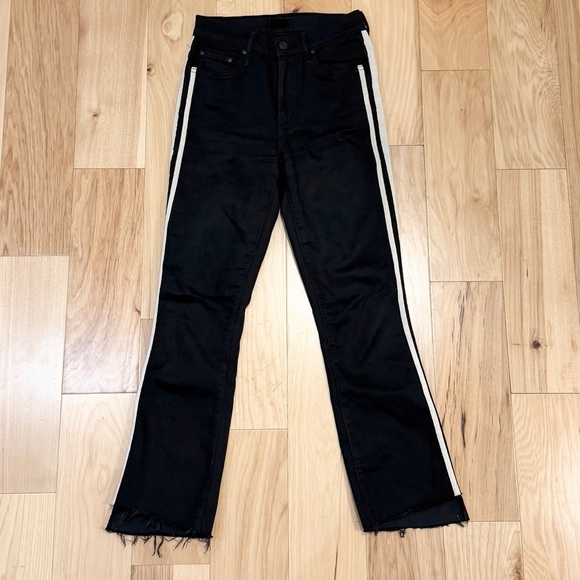 MOTHER Denim - LIKE NEW Mother Women’s The Insider Crop Step Fray Denim Jeans
